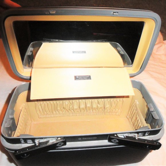 Samsonite Other - Vintage Samsonite Train Case Makeup Case *Final $*